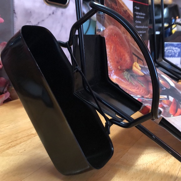 Nonstick Roasting Rack With Juice Preserver - Picture 6 of 11